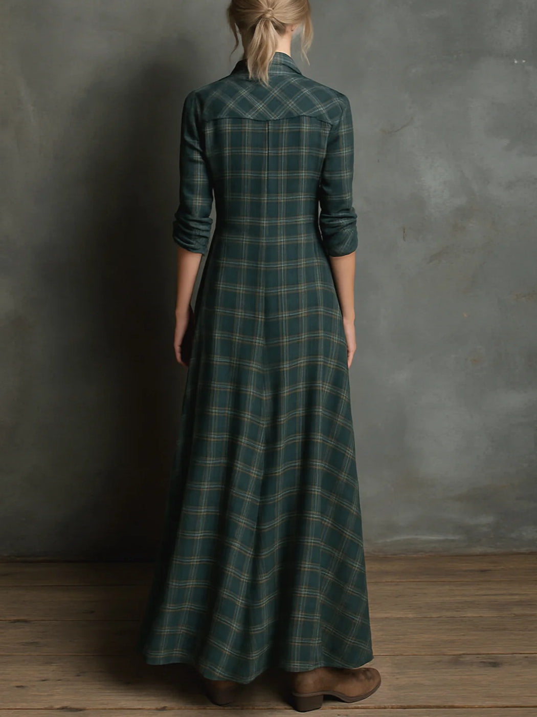 Rose ~ robe longue Ă carreaux